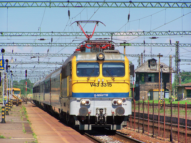 V43 - 3315 Dombóvár (2010.06.09).