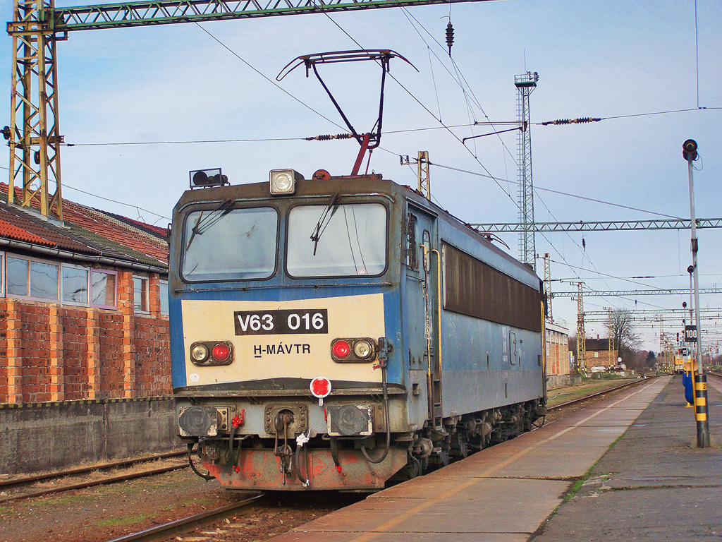 V63 - 016 Dombóvár (2009.12.02.)