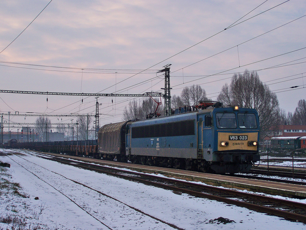 V63 - 023 Dombóvár  - Alsó (2010.03.12).