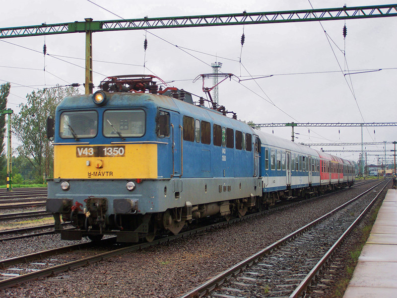 V43 - 1350 Dombóvár (2010.09.07).