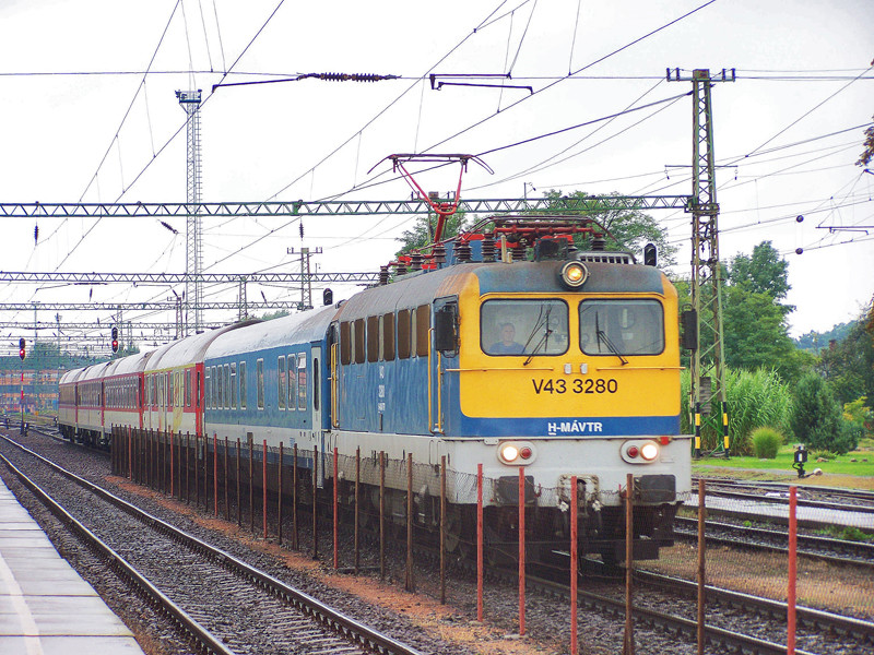 V43 - 3280 Dombóvár (2010.09.07)