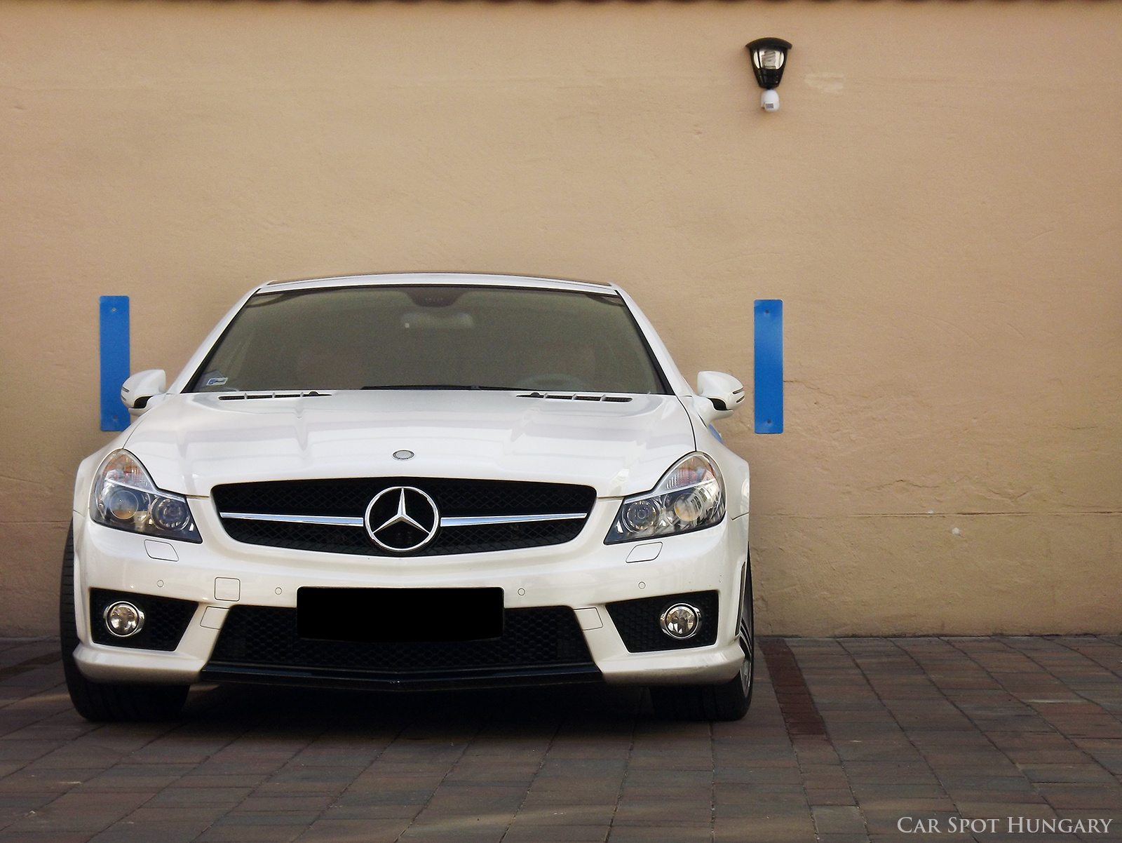 Mercedes SL63 AMG