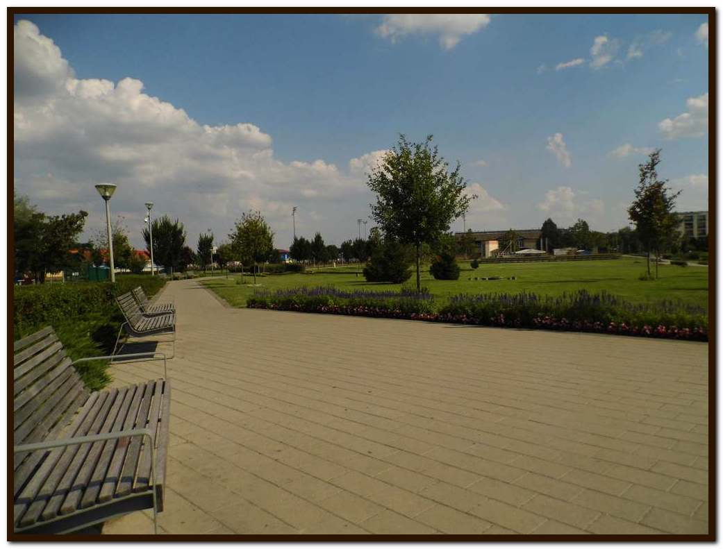 01 Mezőkövesd - park