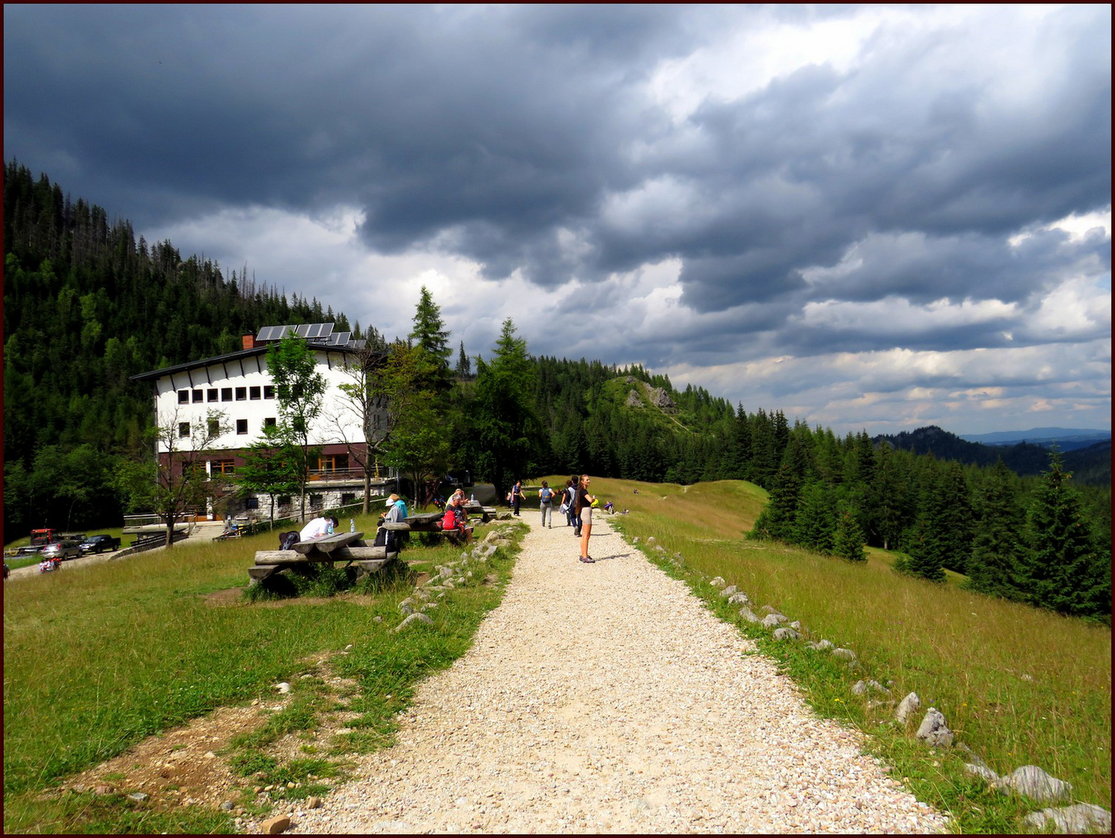 Kis pihenő a Giewont-ról lefelé