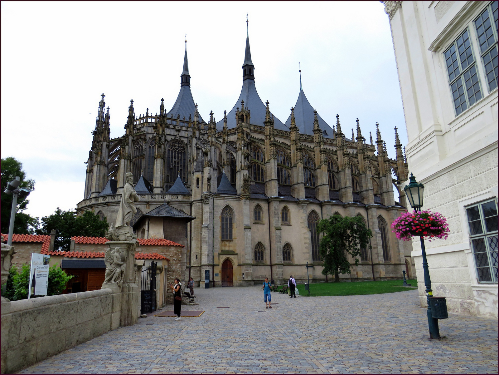 Kutna Hora - a Szent Borbála katedrálisnál