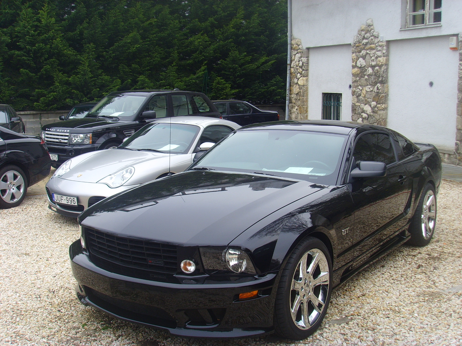 FORD MUSTANG SALEEN