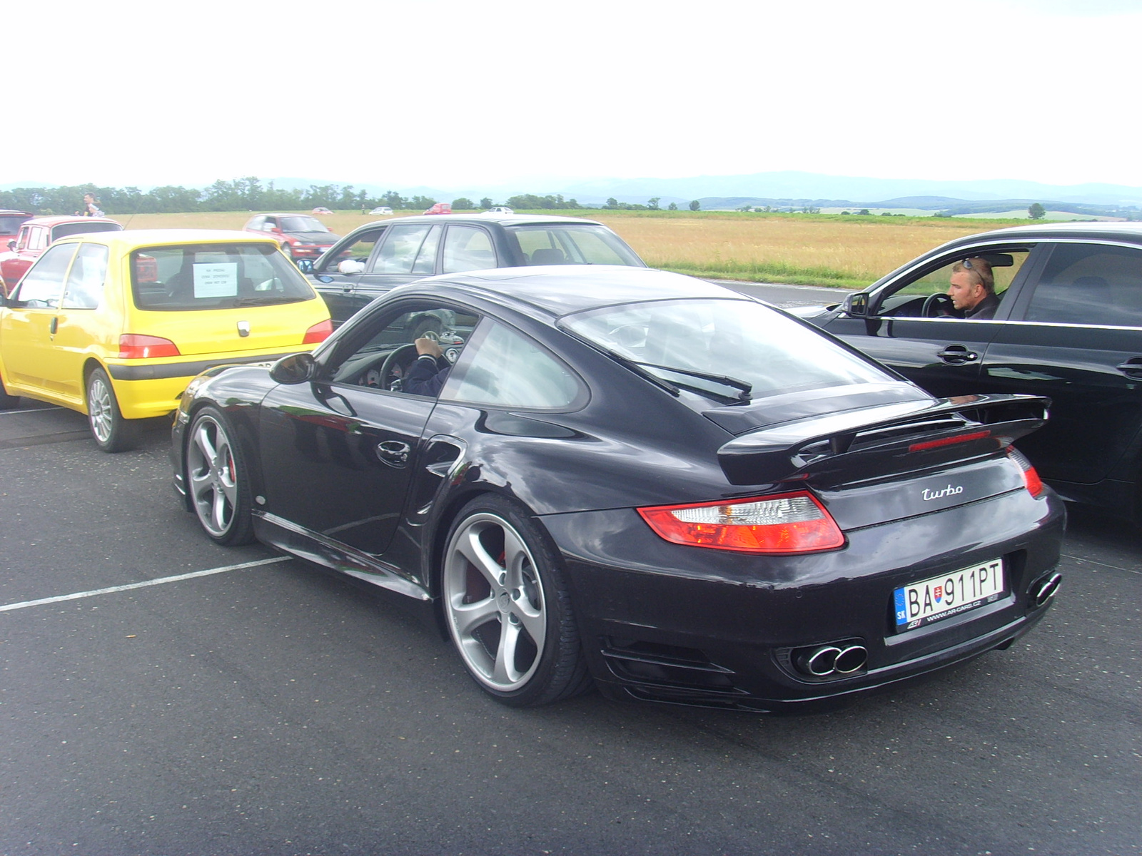 PORSCHE 911 TURBO