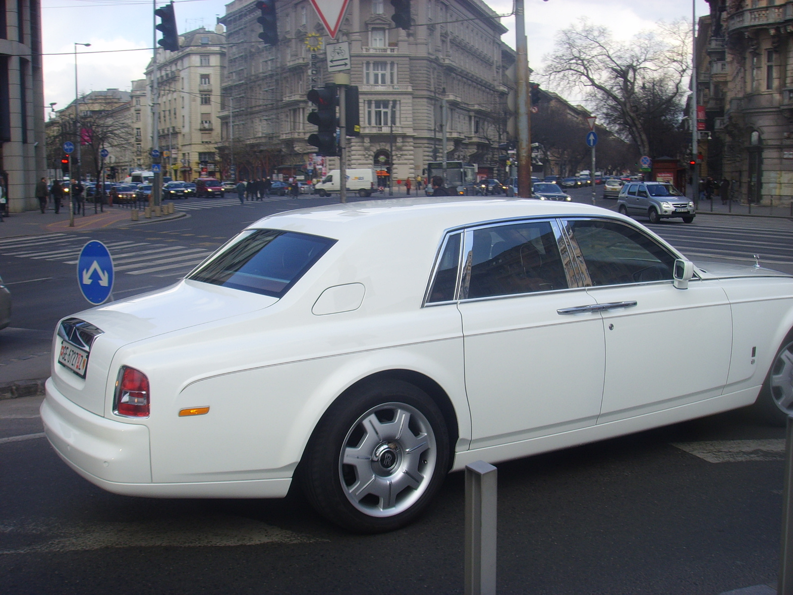 ROLLS-ROYCE PHANTOM