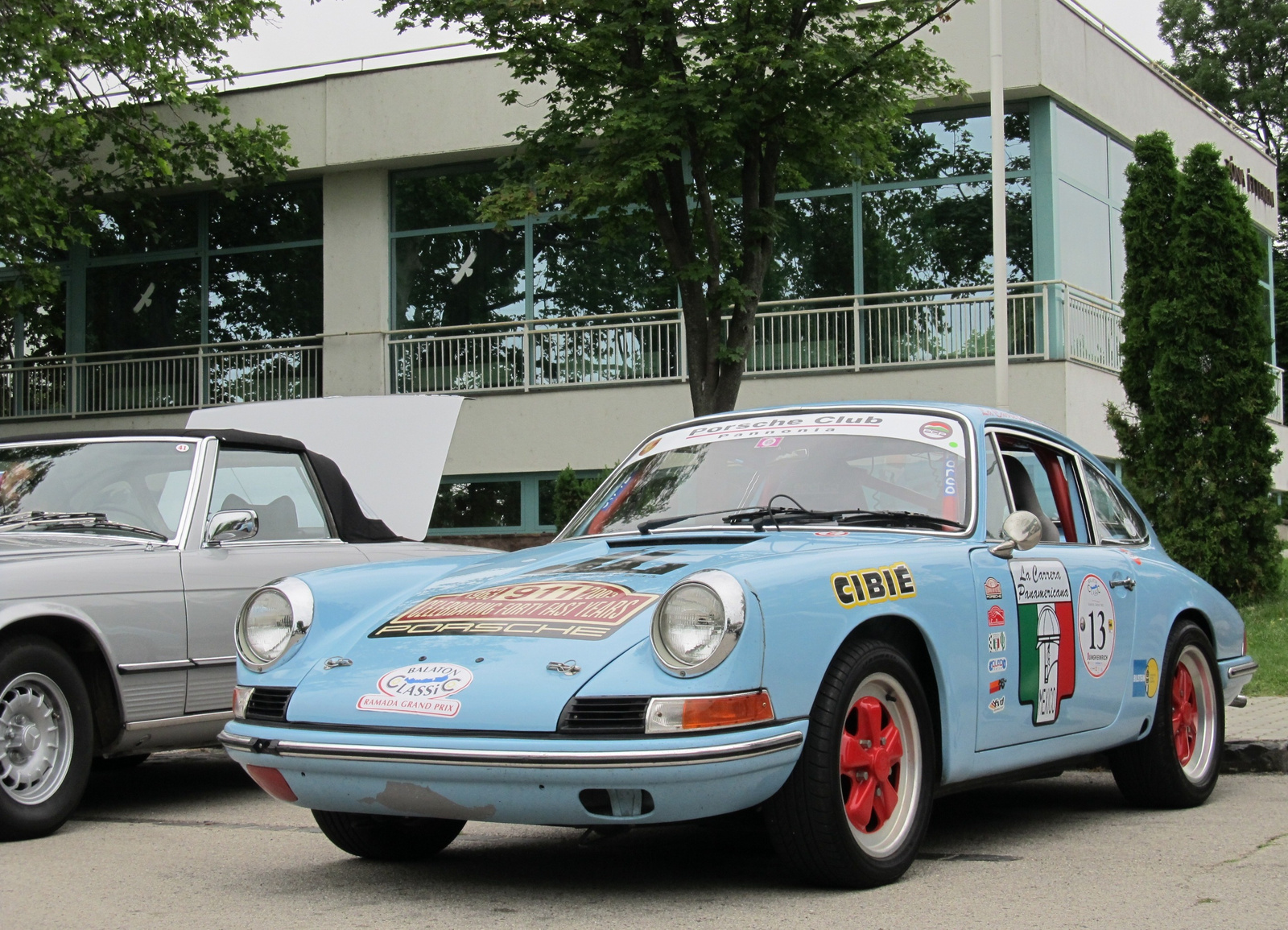 Porsche 911