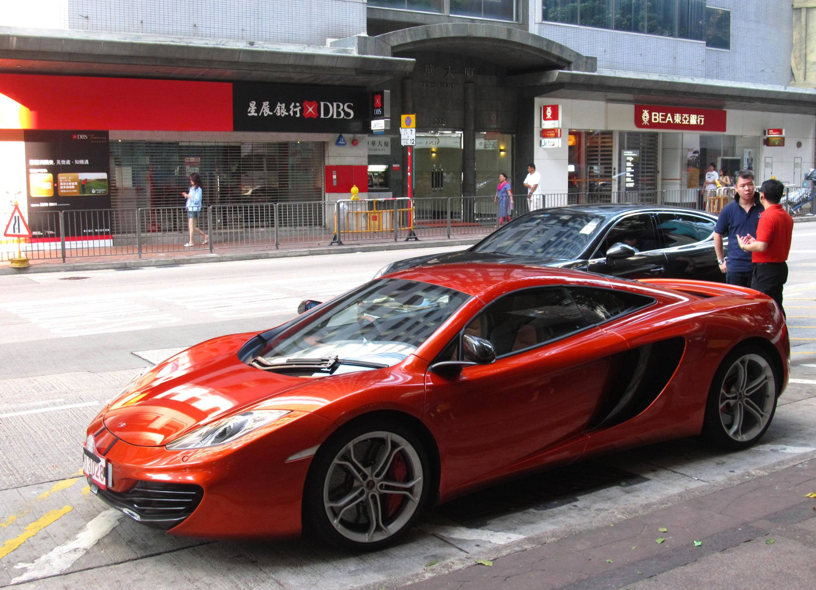 McLaren MP4-12C