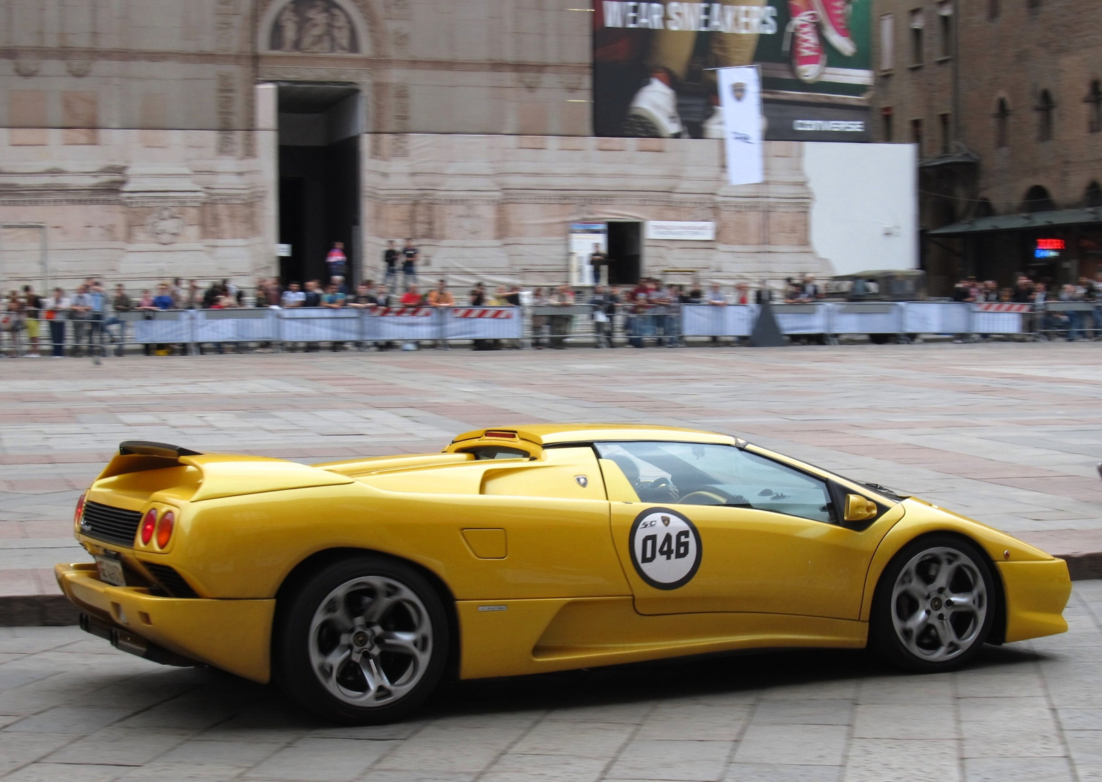 Lamborghini Diablo VT Roadster