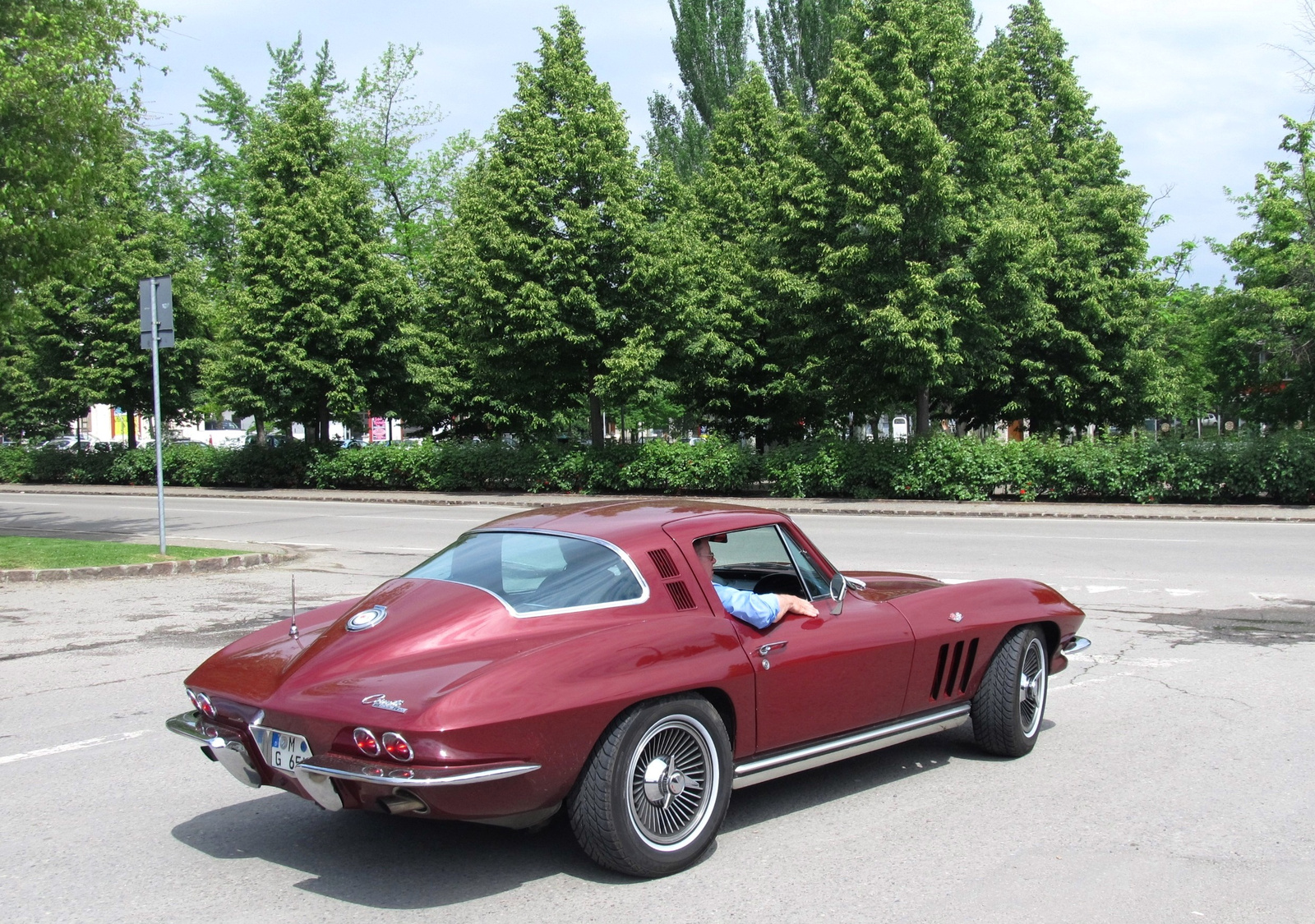 Corvette C2 Sting Ray Coupe