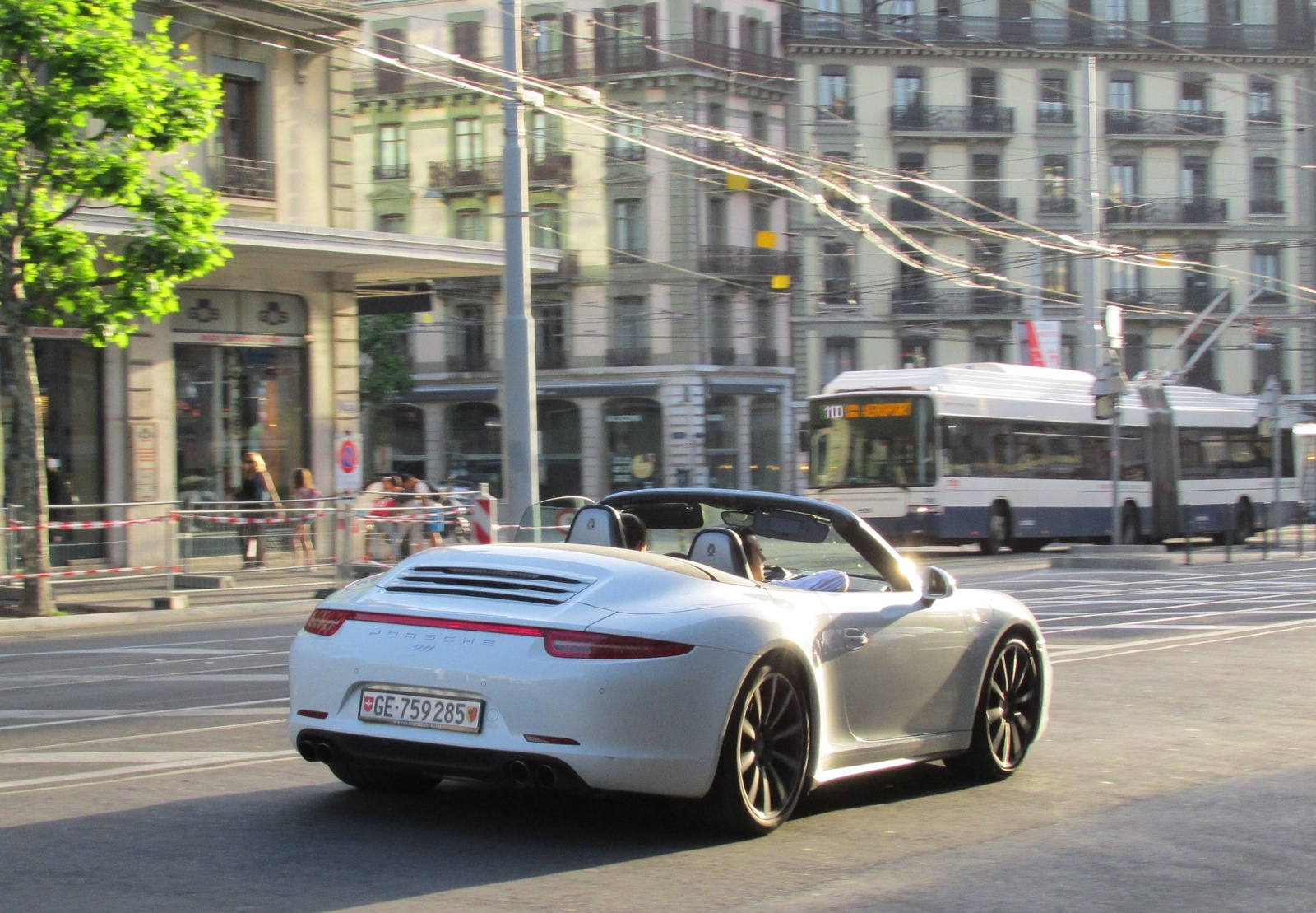 Porsche 911 Carrera 4S Cabriolet