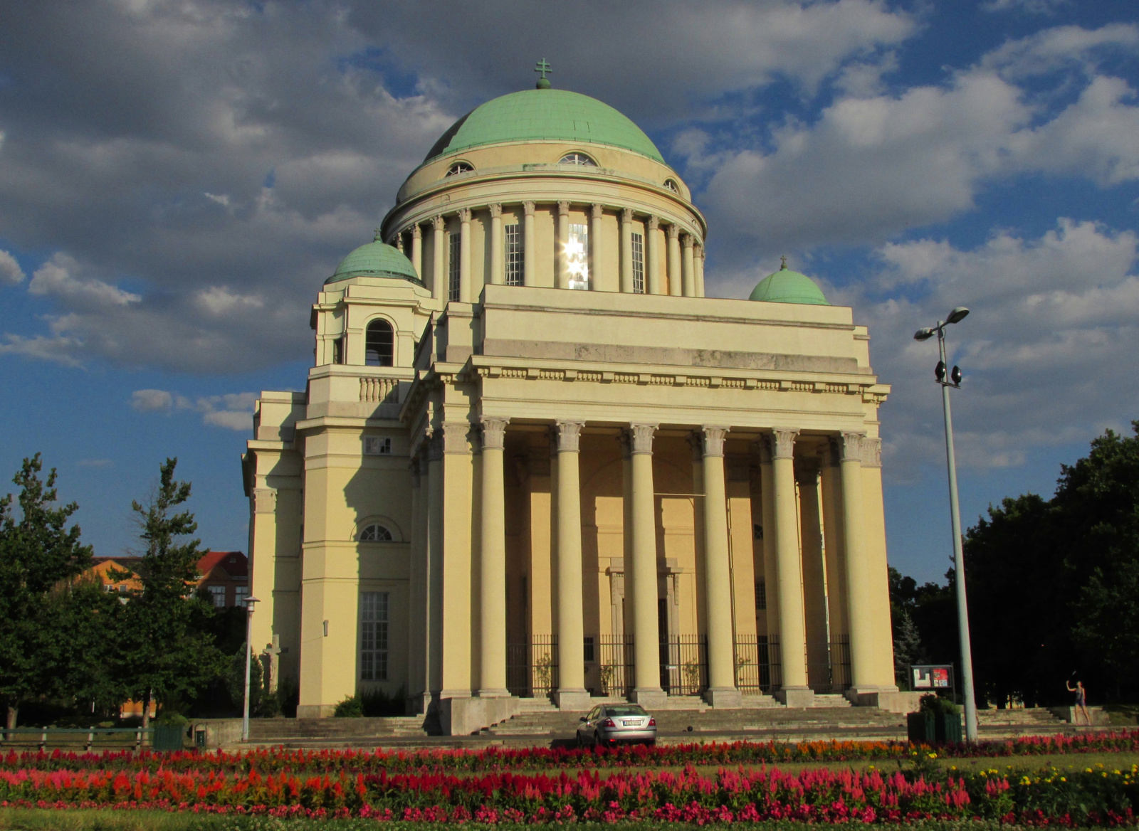 Magyarok Nagyasszonya Templom