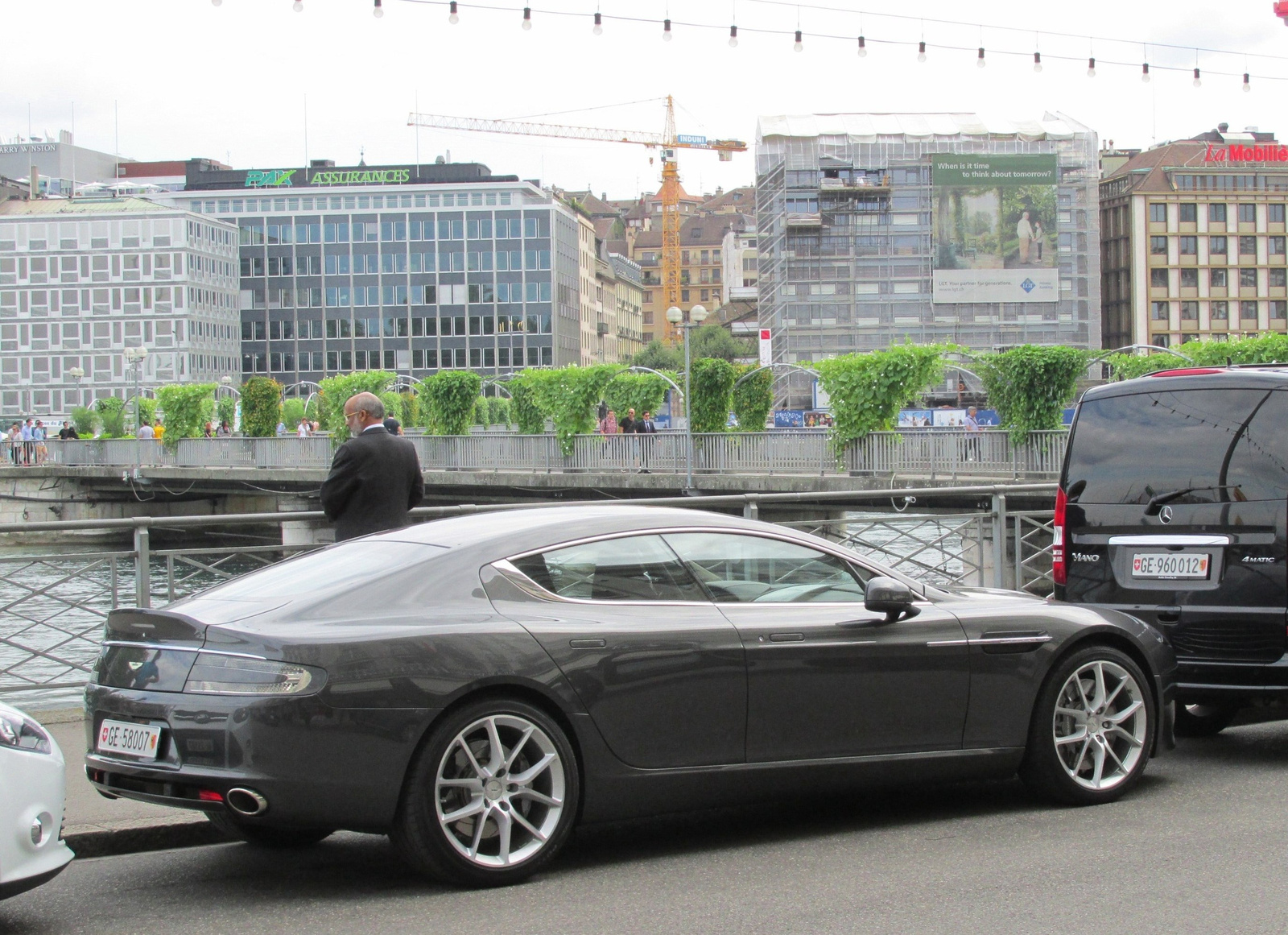 Aston Martin Rapide S