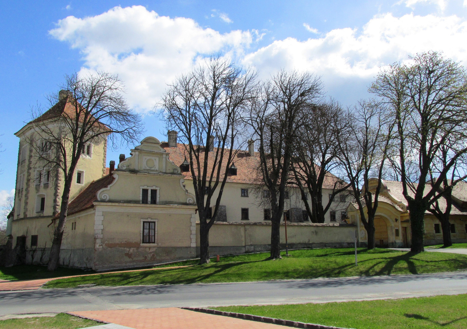 Esterházy-várkastély, Devecser