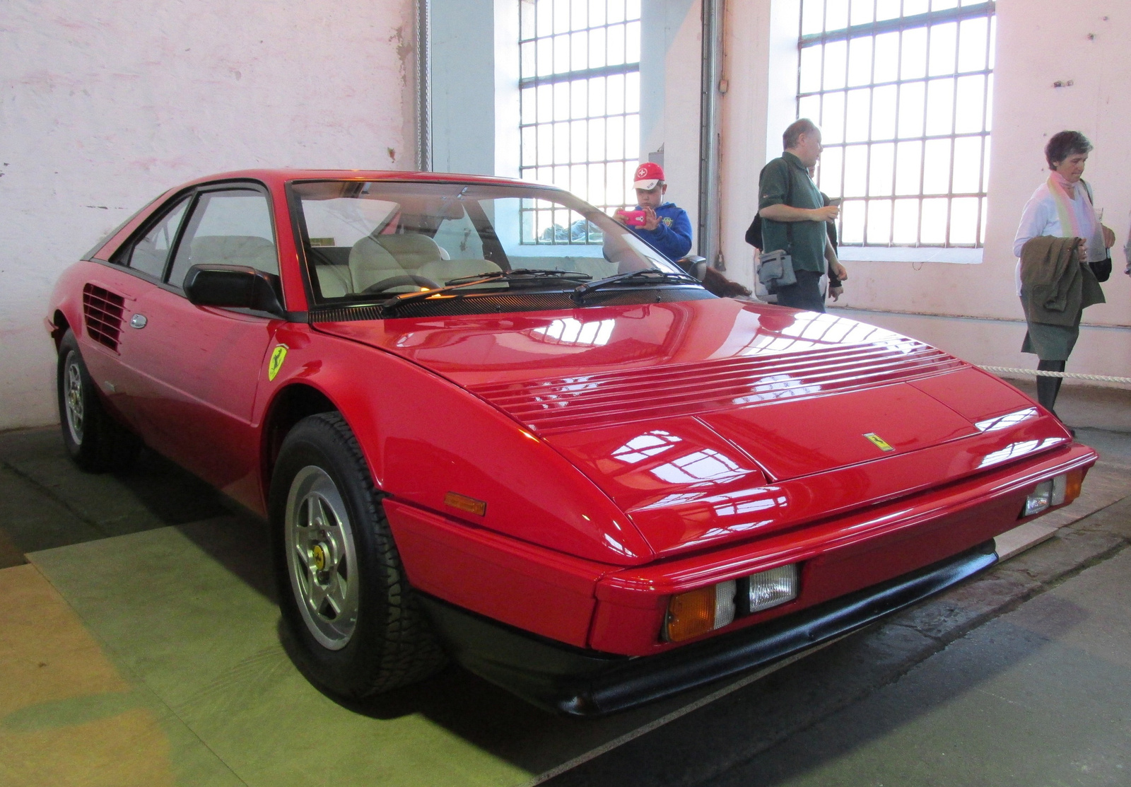 Ferrari Mondial QV