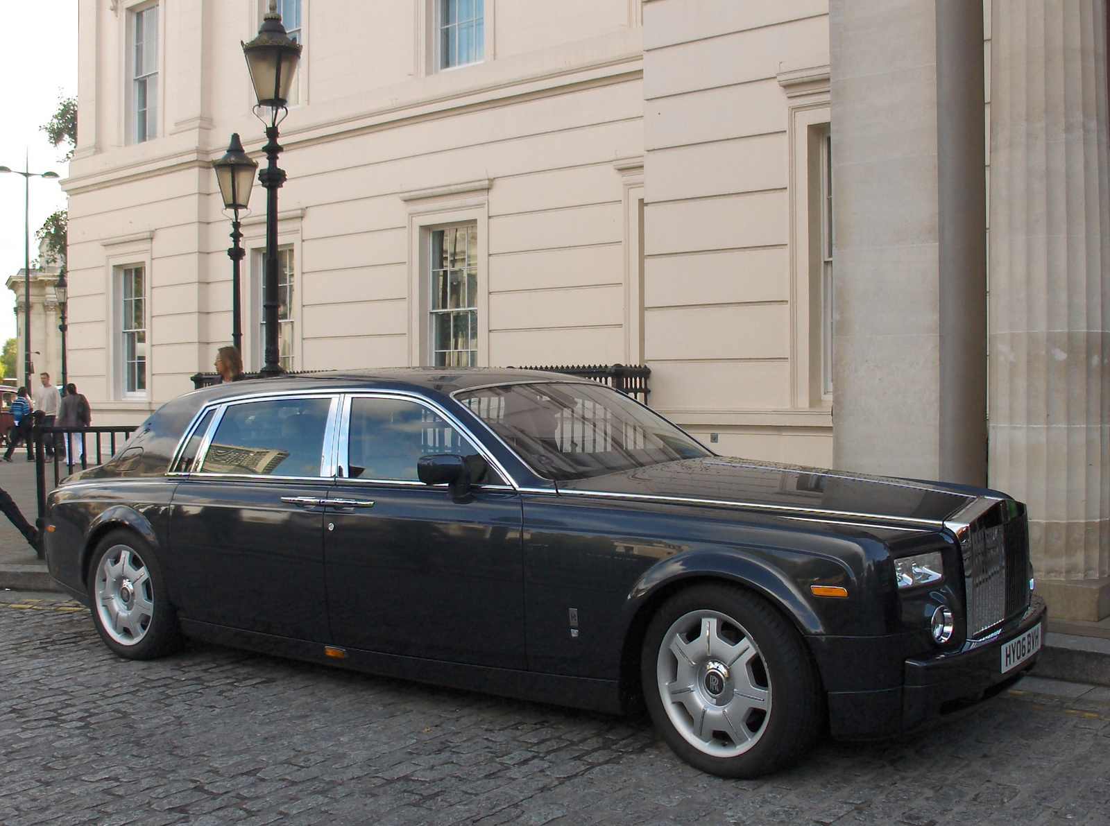 Rolls-Royce Phantom EWB