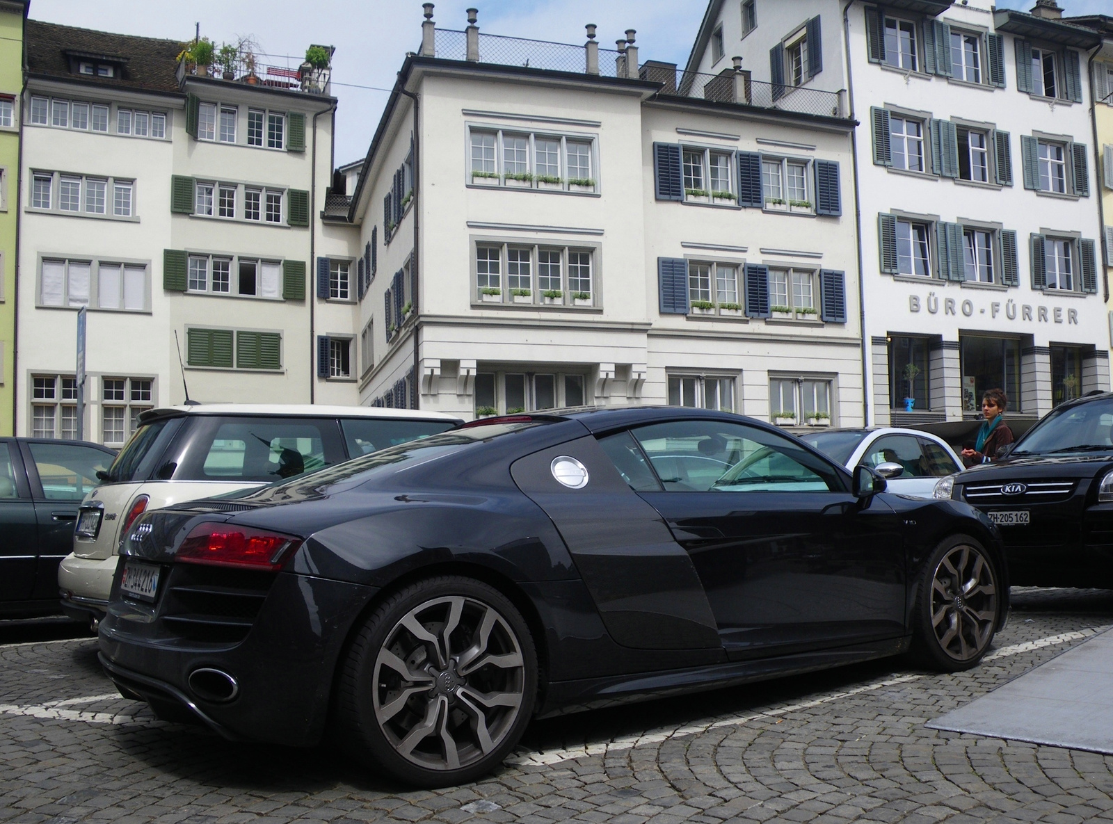 Audi R8 V10