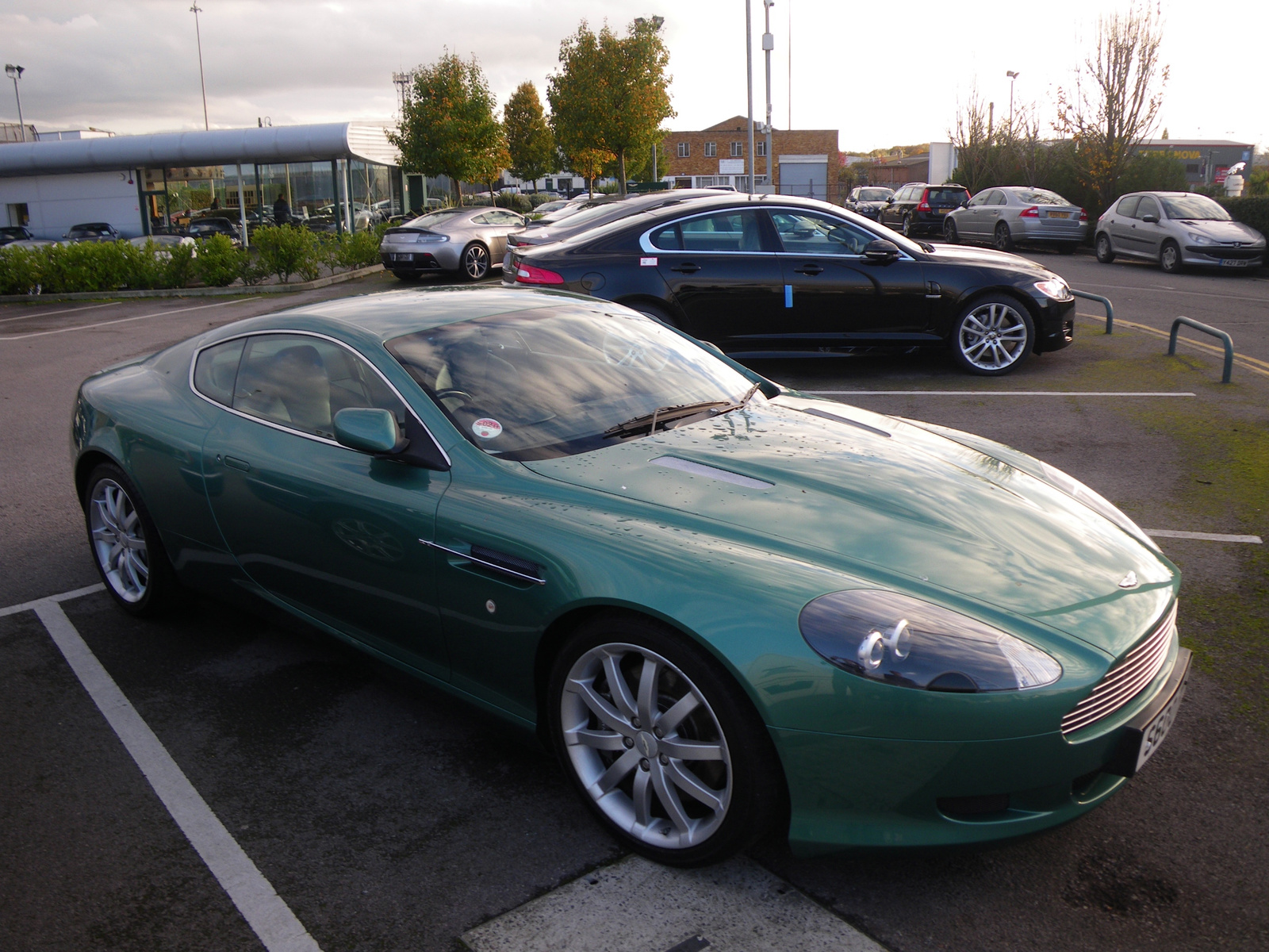 Aston Martin DB9