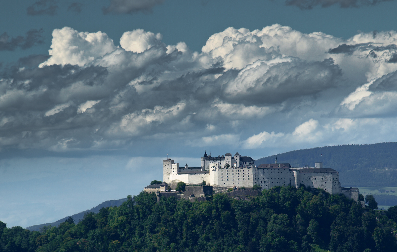 Felhők Salzburg felett