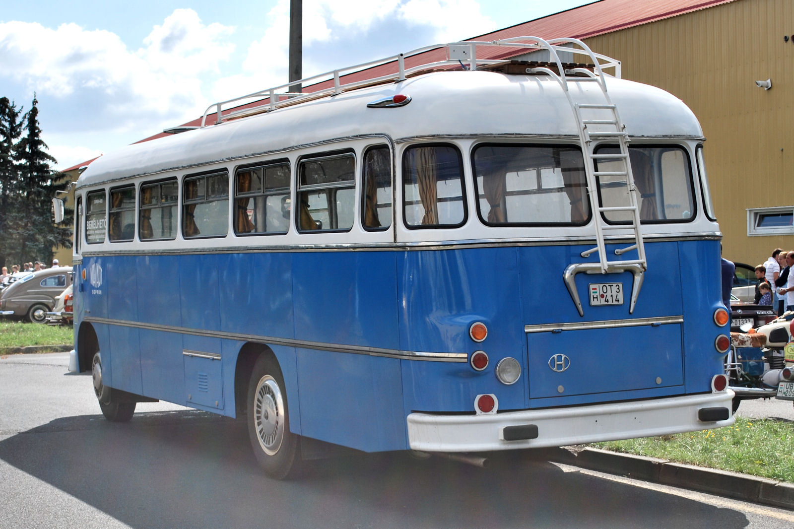 Ikarus 31