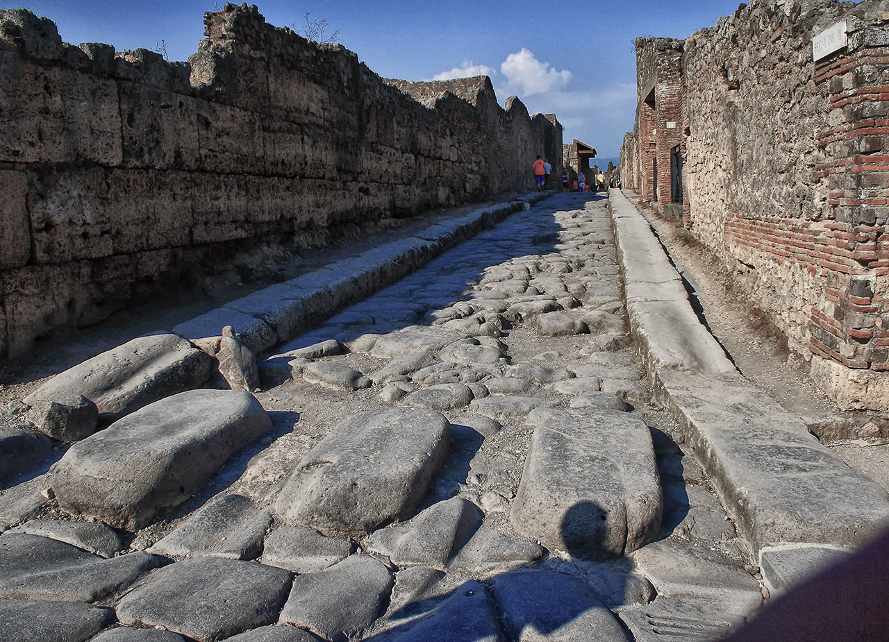 Pompei-utcája-zebrákkal