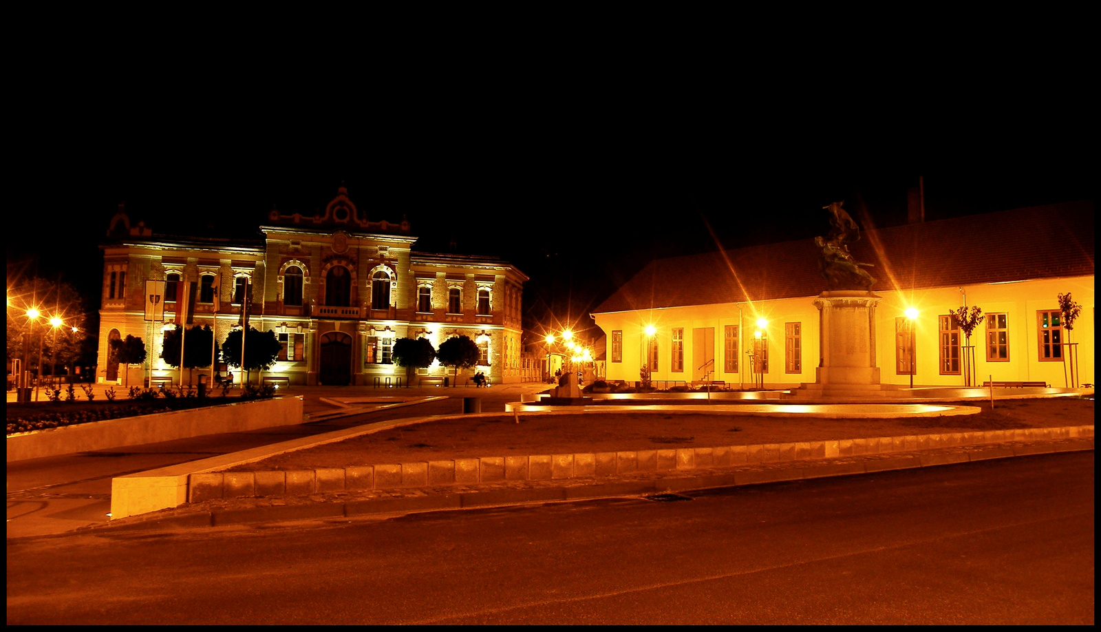 Tolna főtér, Városháza