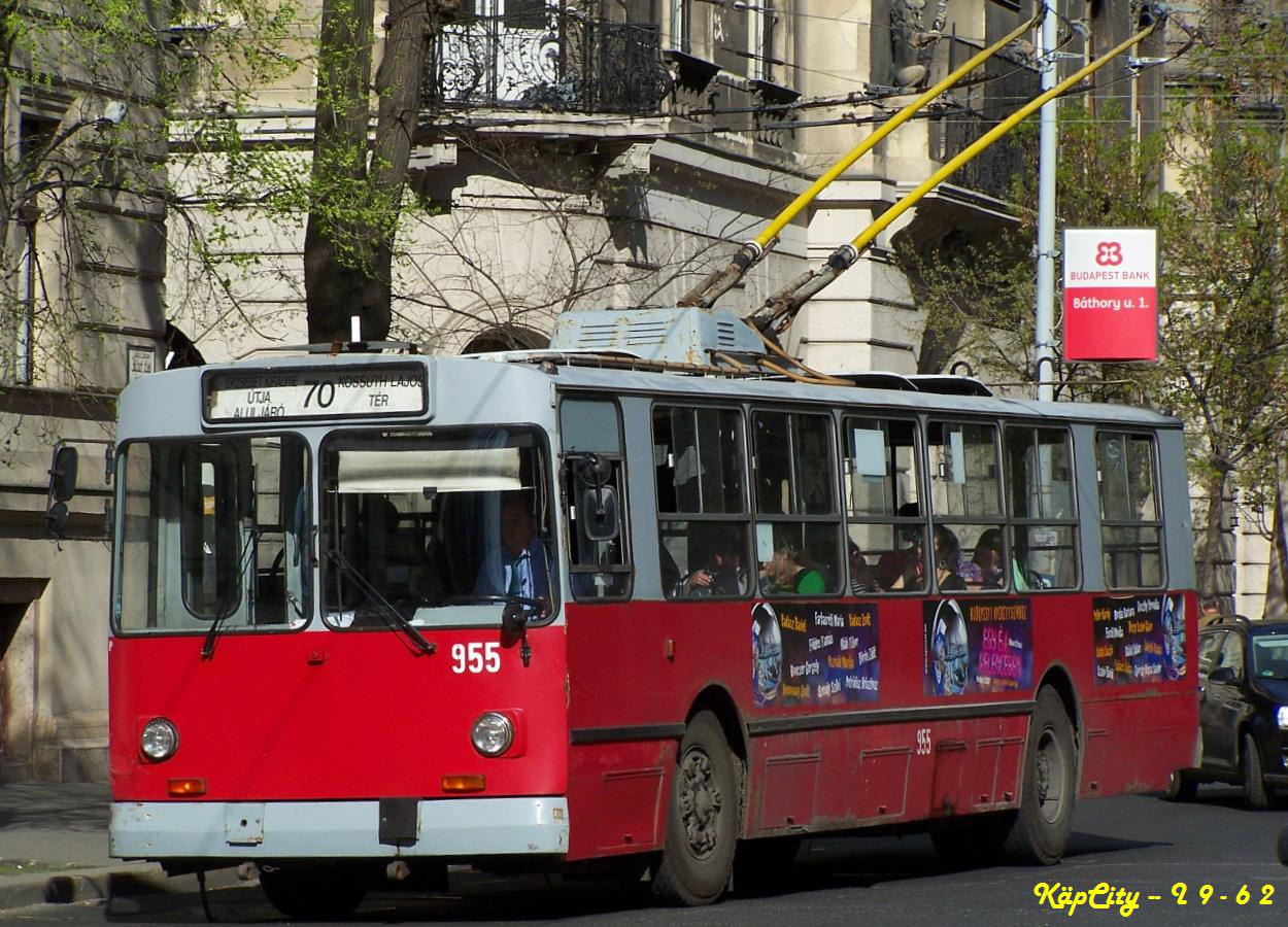 955 (S) - 70 (Kossuth Lajos tér)