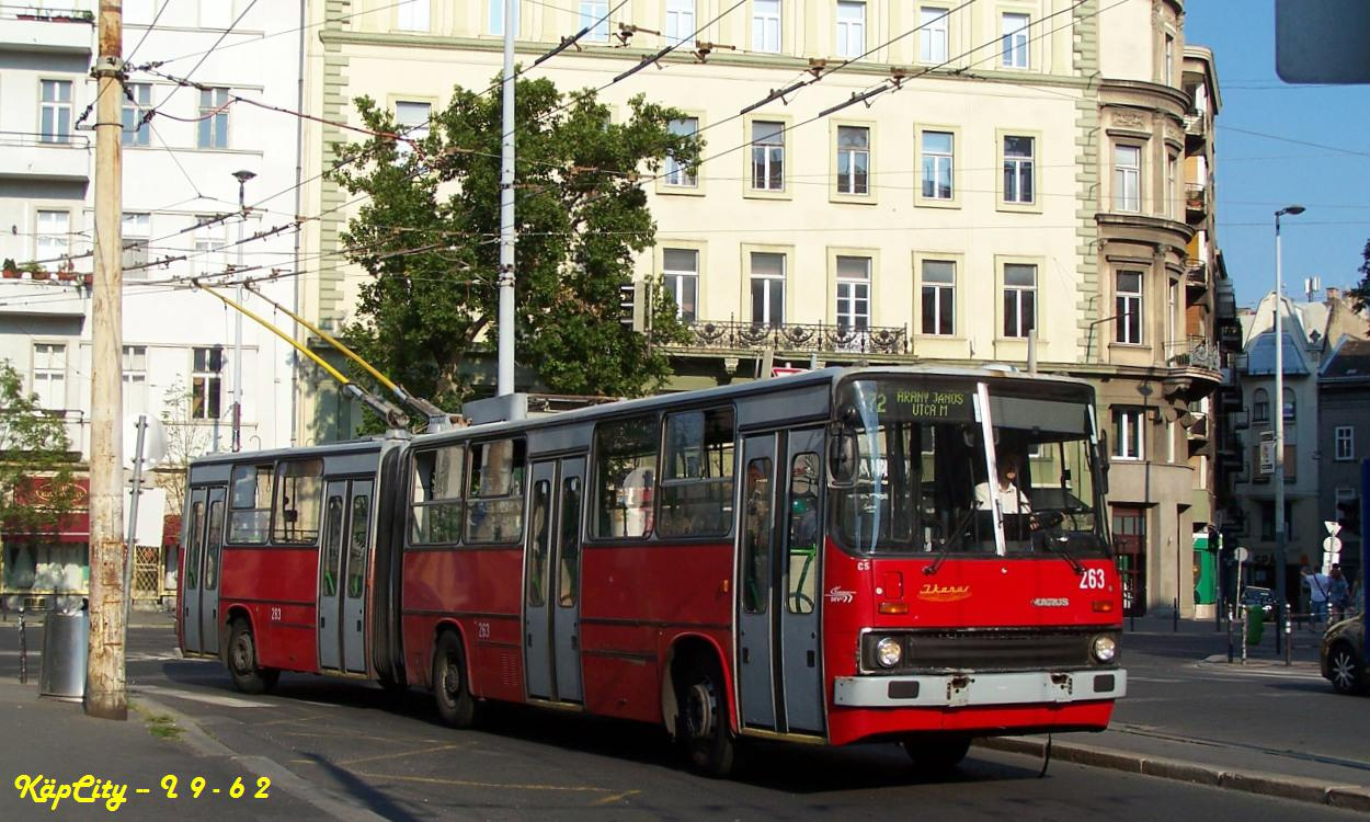 263 - 72 (Arany János utca)