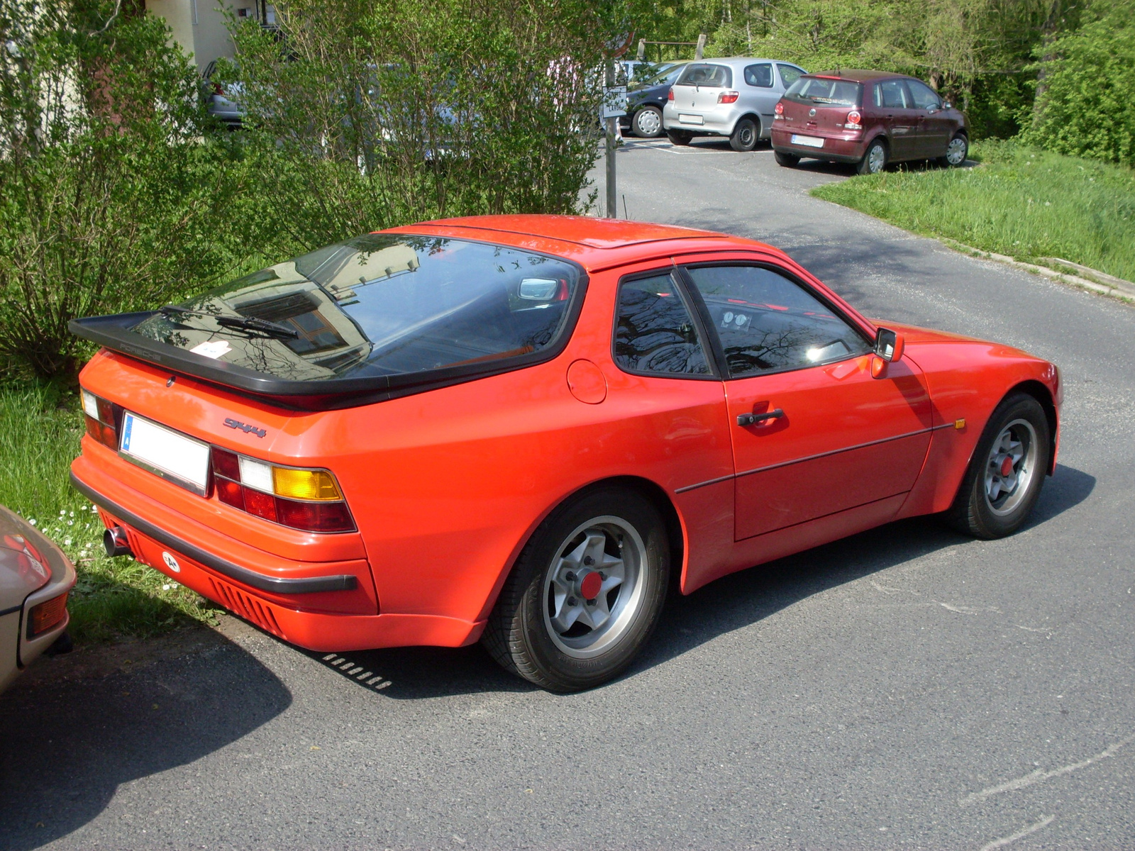 Porsche 944