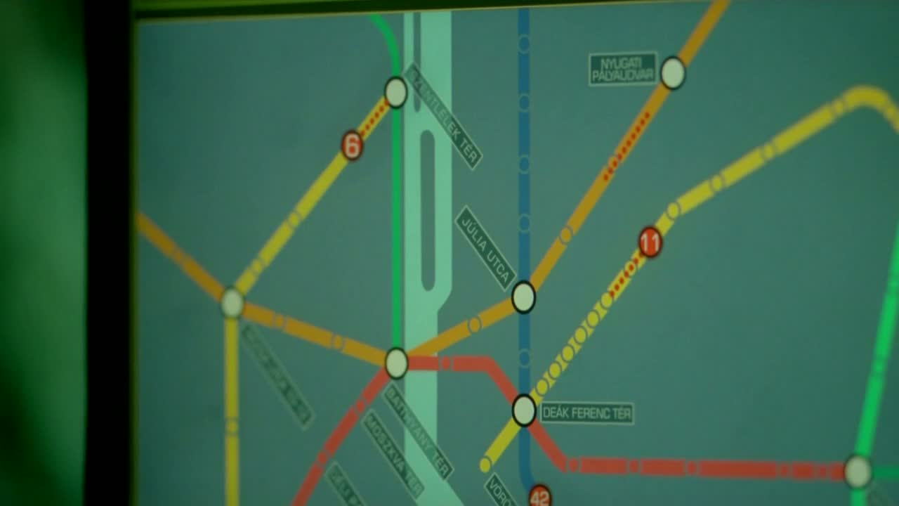 Érdekes metró és villamos hálózat... :)