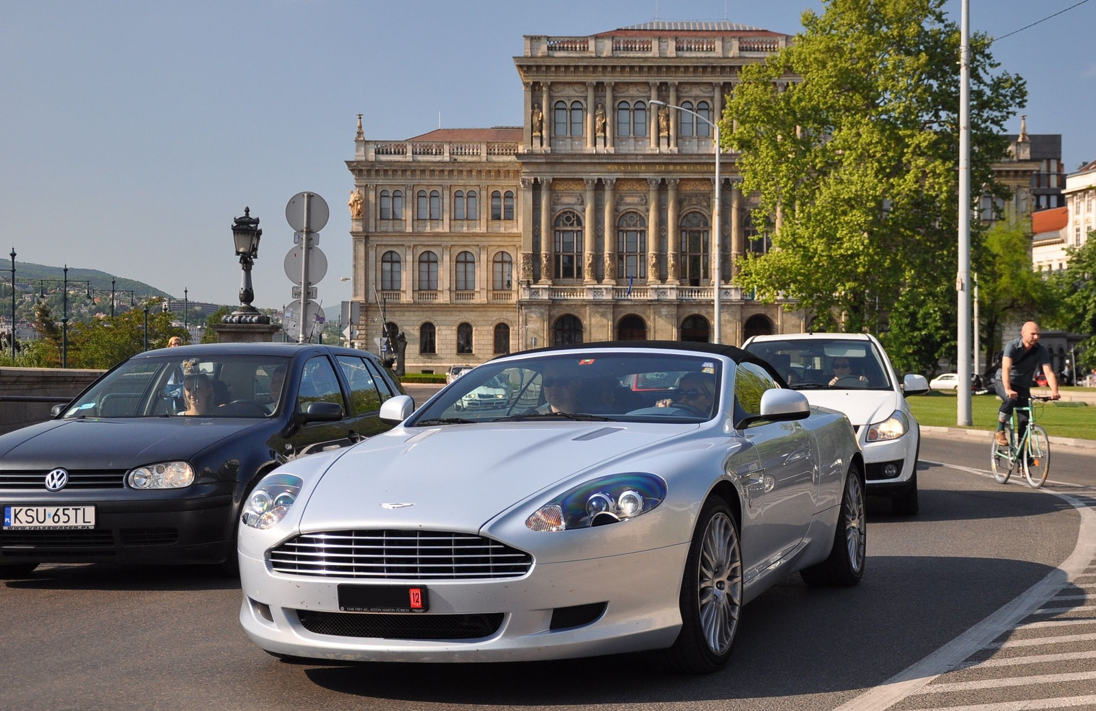 Aston Martin DB9 Volante 095