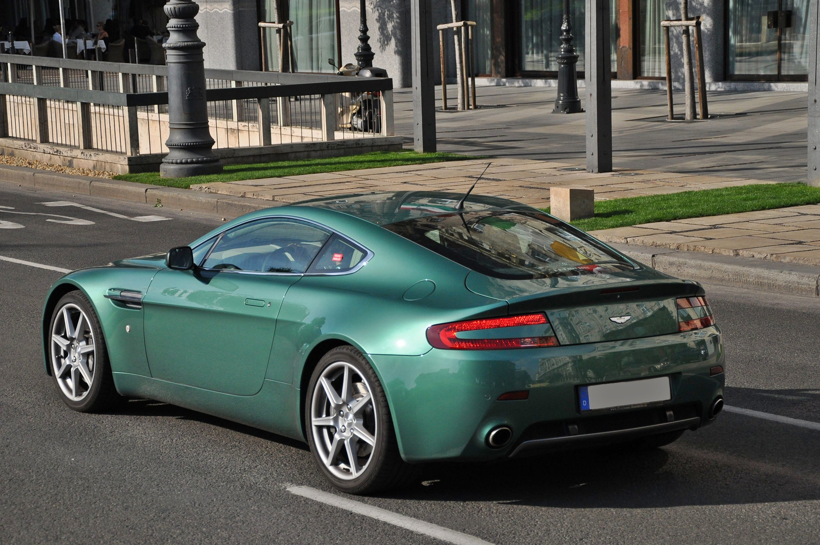 Aston Martin Vantage 066