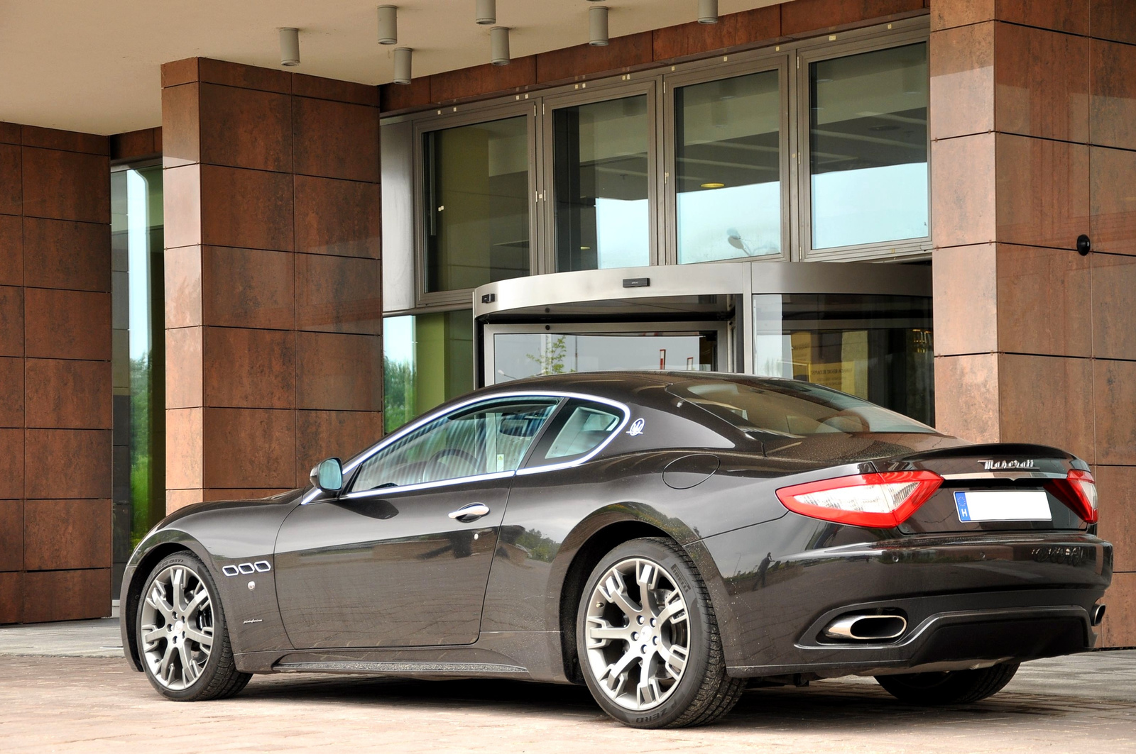 Maserati GranTurismo S Automatic 035