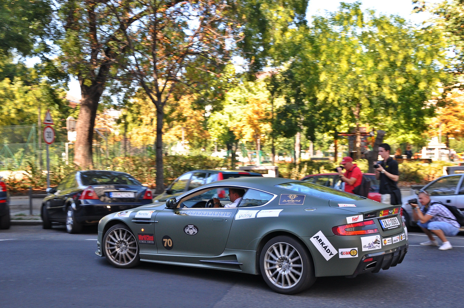 Aston Martin DB9 119