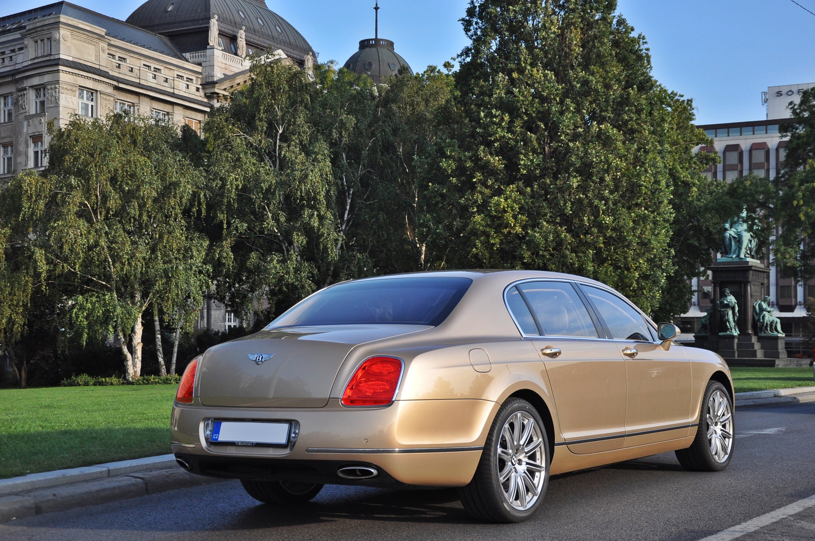 Bentley Continental Flying Spur 077