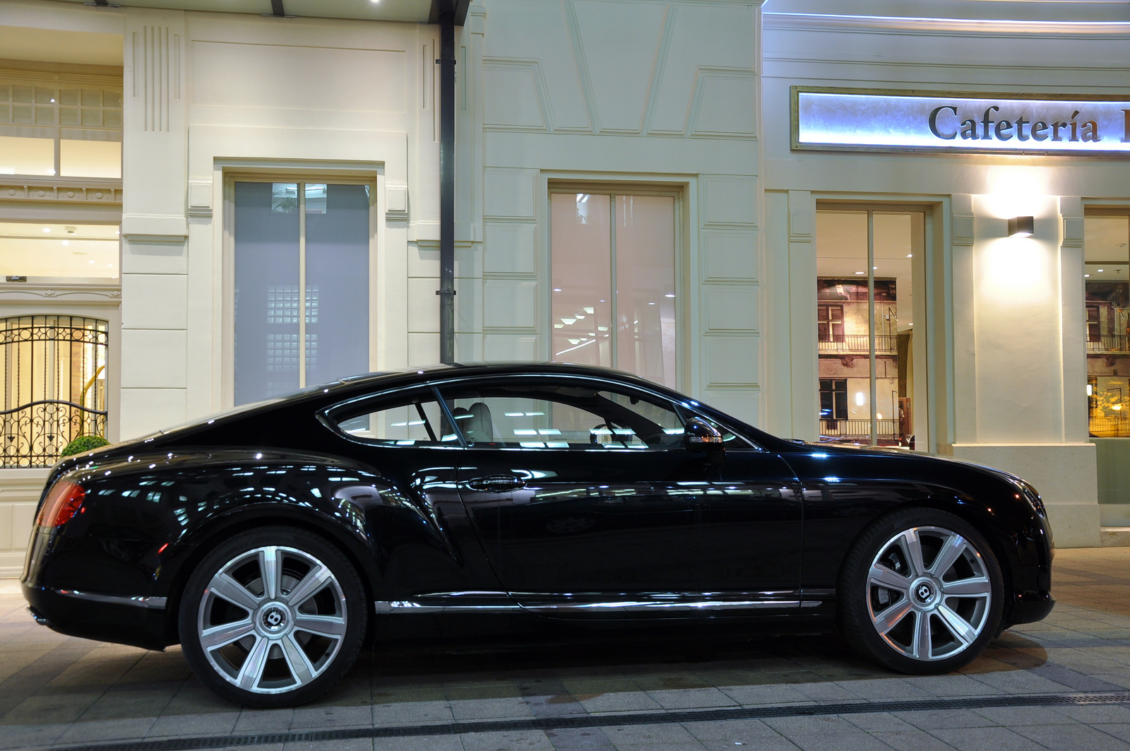 Bentley Continental GT 2012 008