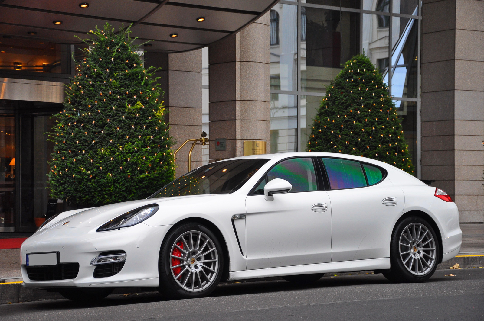 Porsche Panamera 144