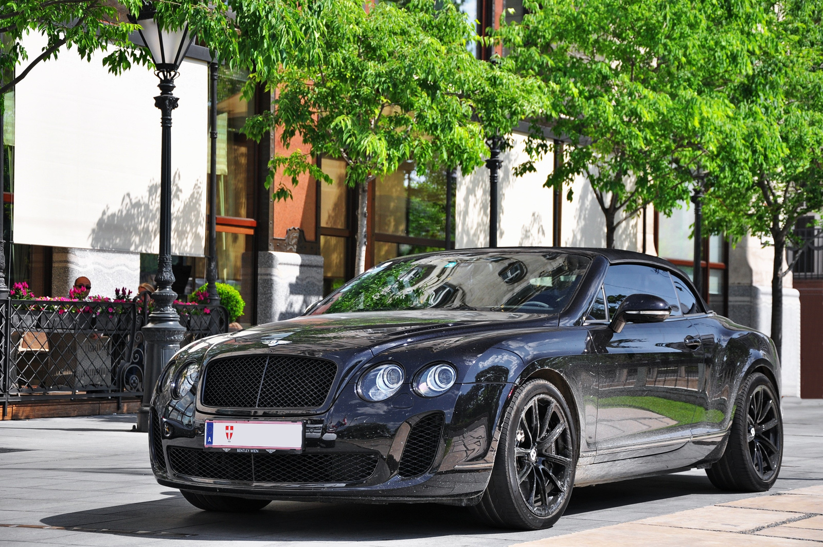 Bentley Continental Supersports Convertible 001