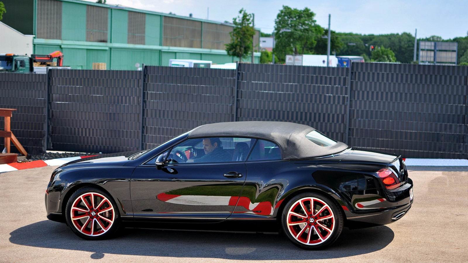 Bentley Continental Supersports Convertible