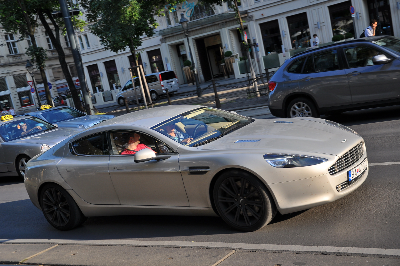 Aston Martin Rapide