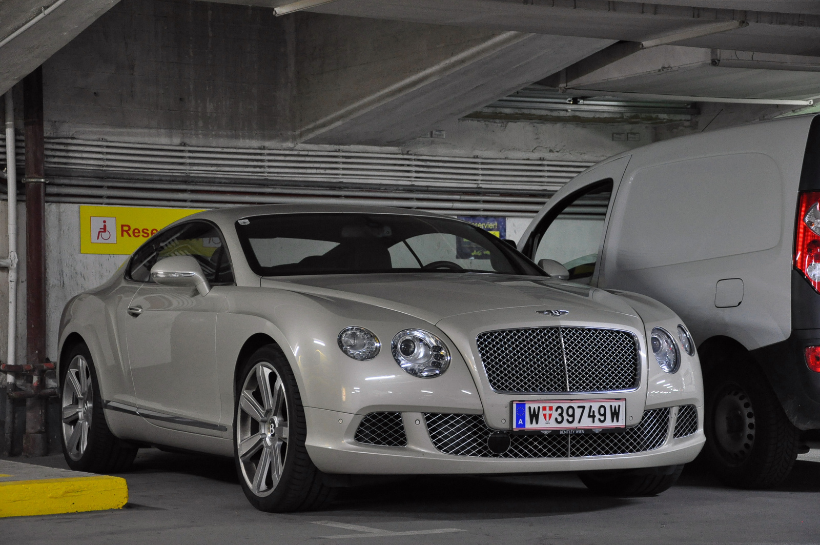 Bentley Continental GT 2012