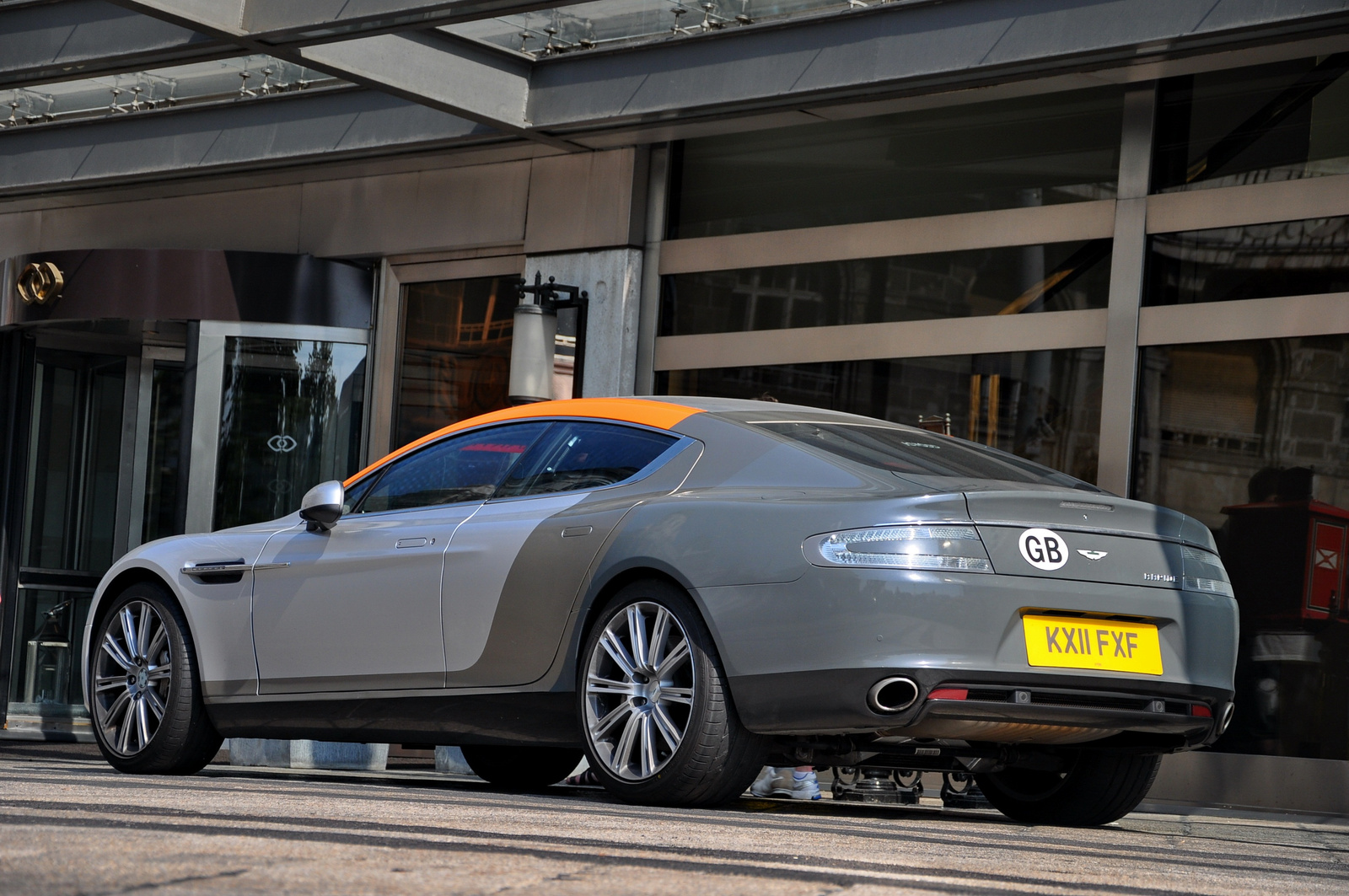 Aston Martin Rapide 011