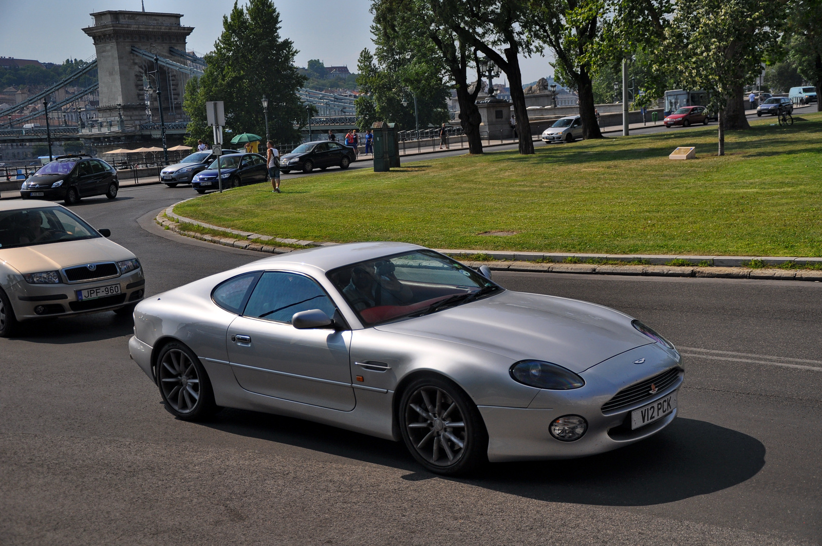 Aston Martin DB7 010