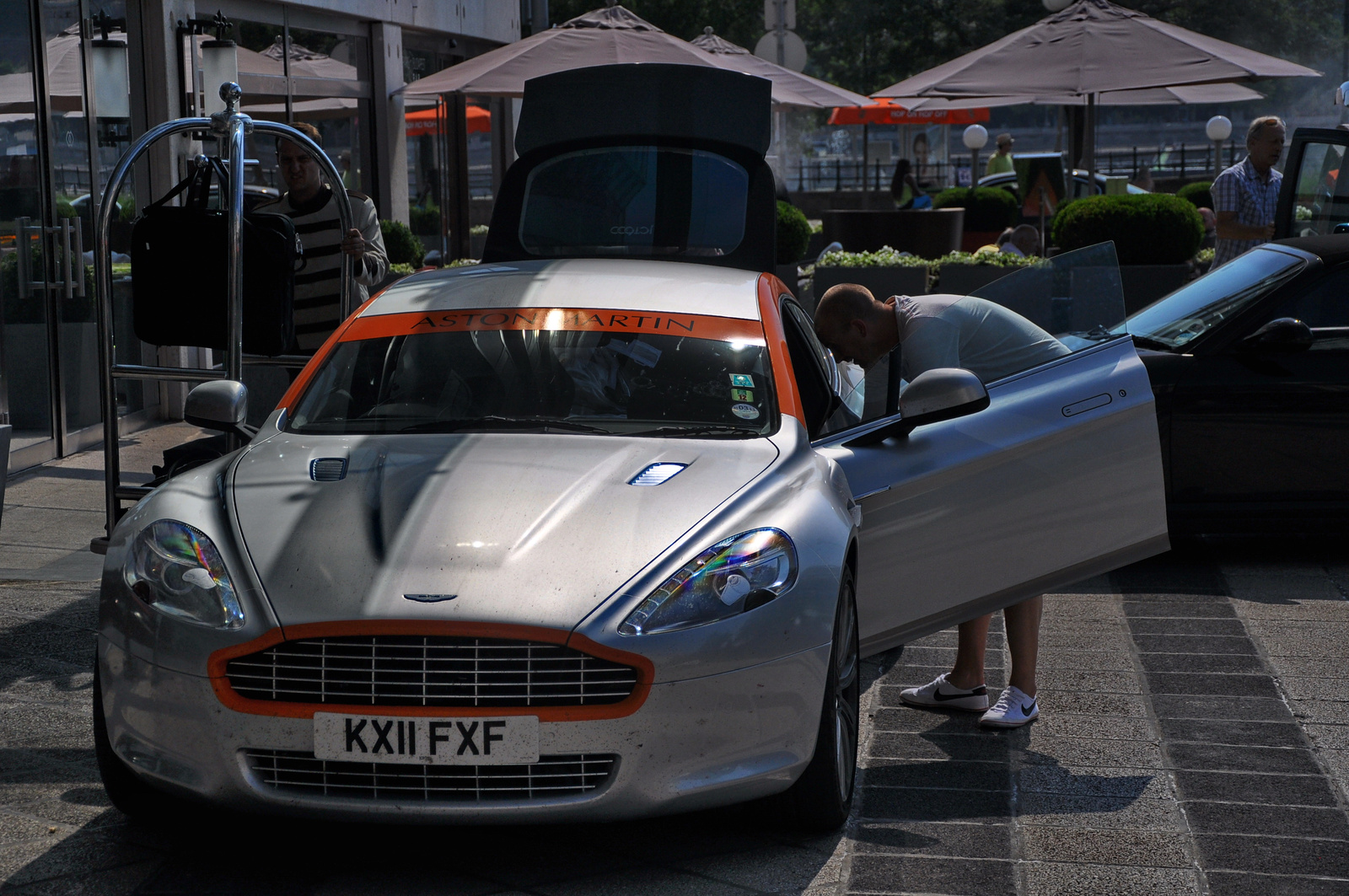 Aston Martin Rapide 007