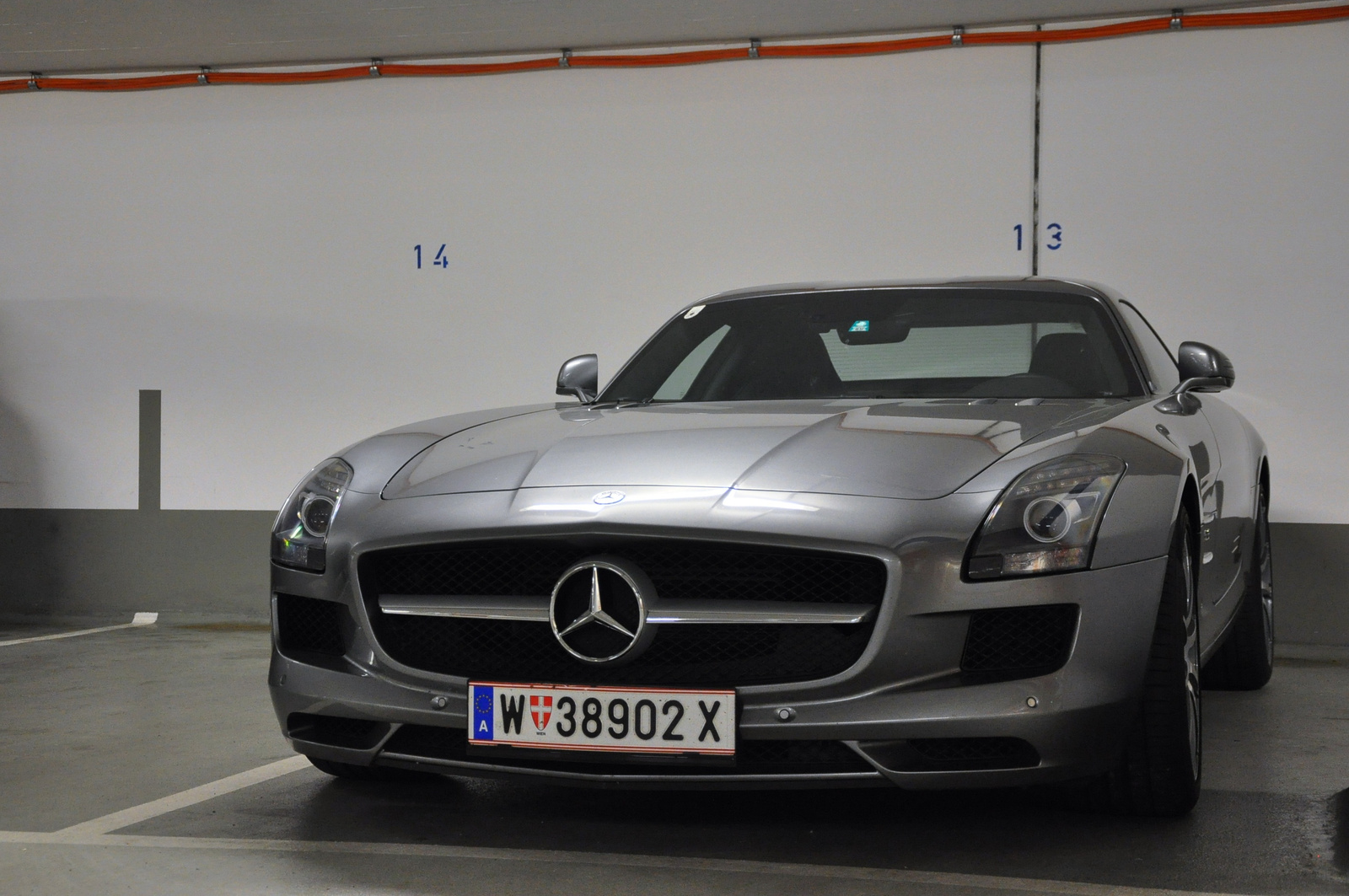 Mercedes SLS AMG