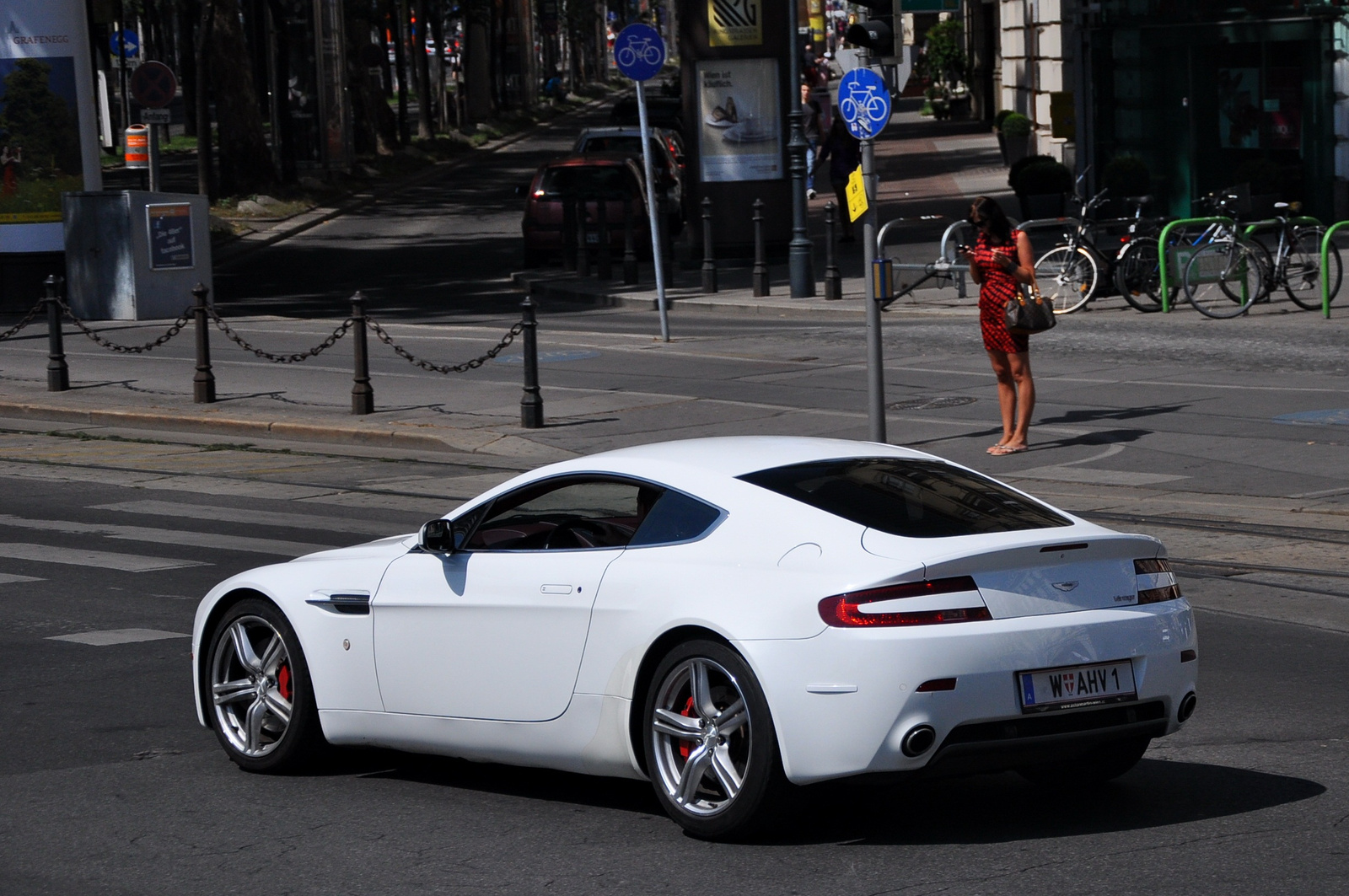 Aston Martin V8 Vantage