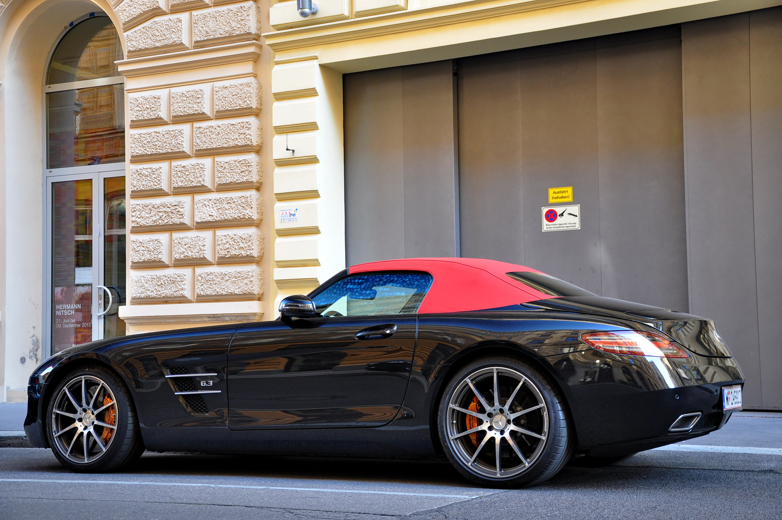 Mercedes SLS AMG Roadster