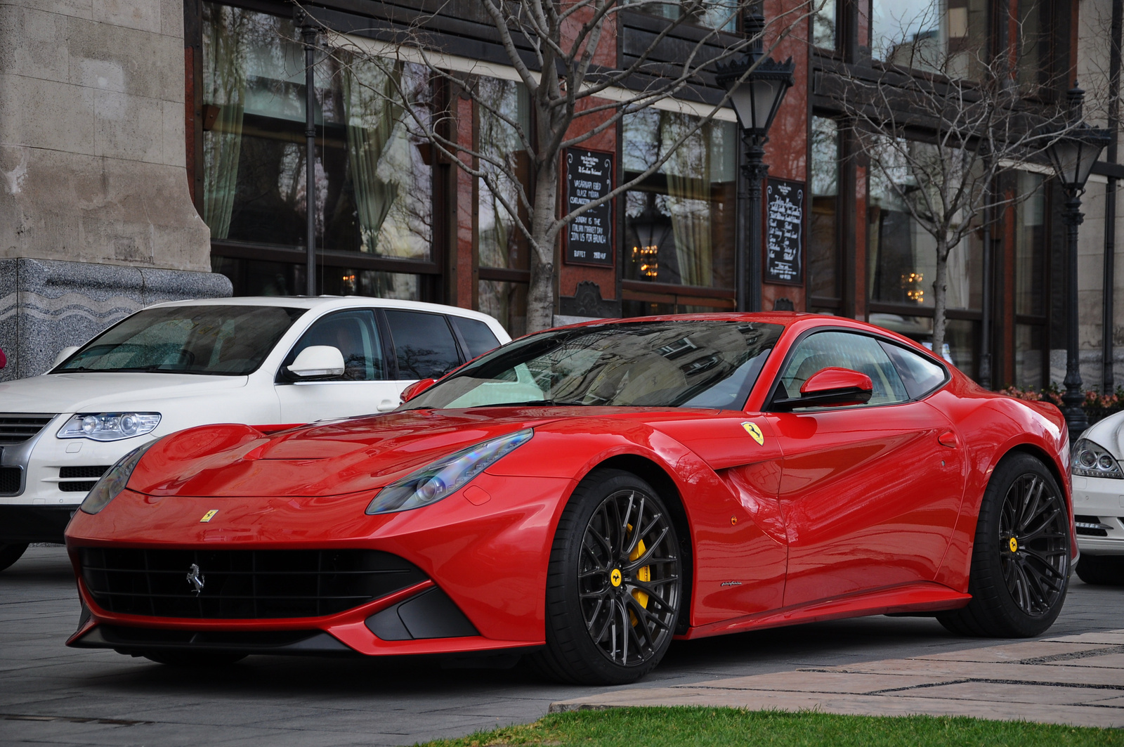 Ferrari F12berlinetta 008